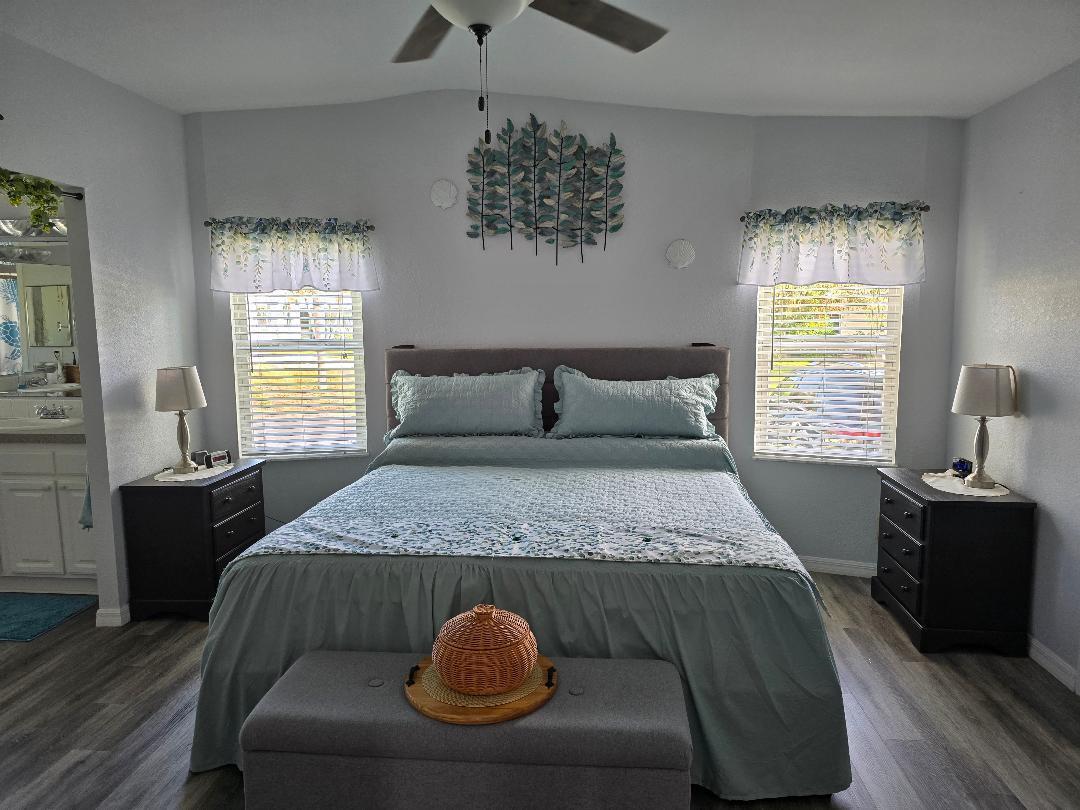 TROPICAL ISLES - Residential