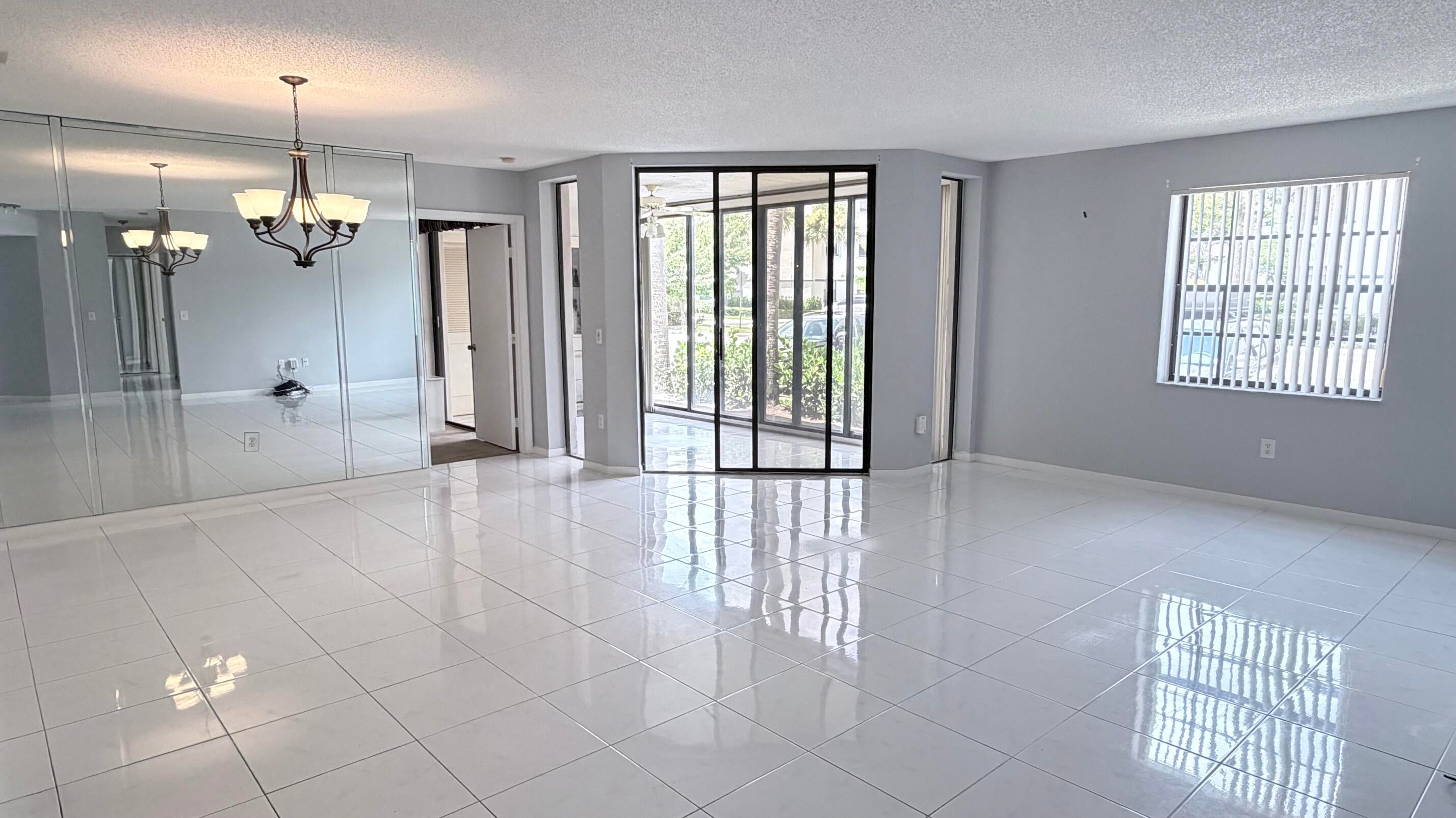 Properties | Stephanie Kaufman 5136 FLORIA Drive G