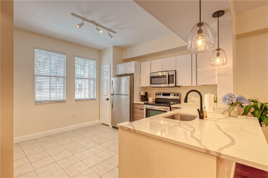 SOLE AT FORT LAUDERDALE - Residential