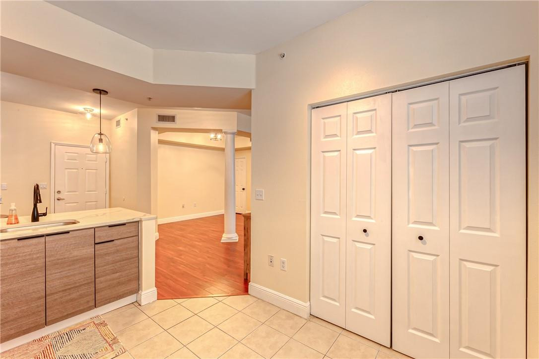SOLE AT FORT LAUDERDALE - Residential