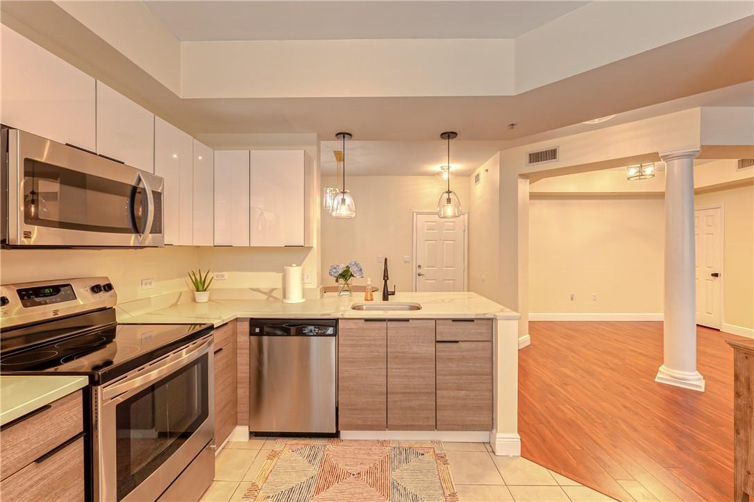 SOLE AT FORT LAUDERDALE - Residential