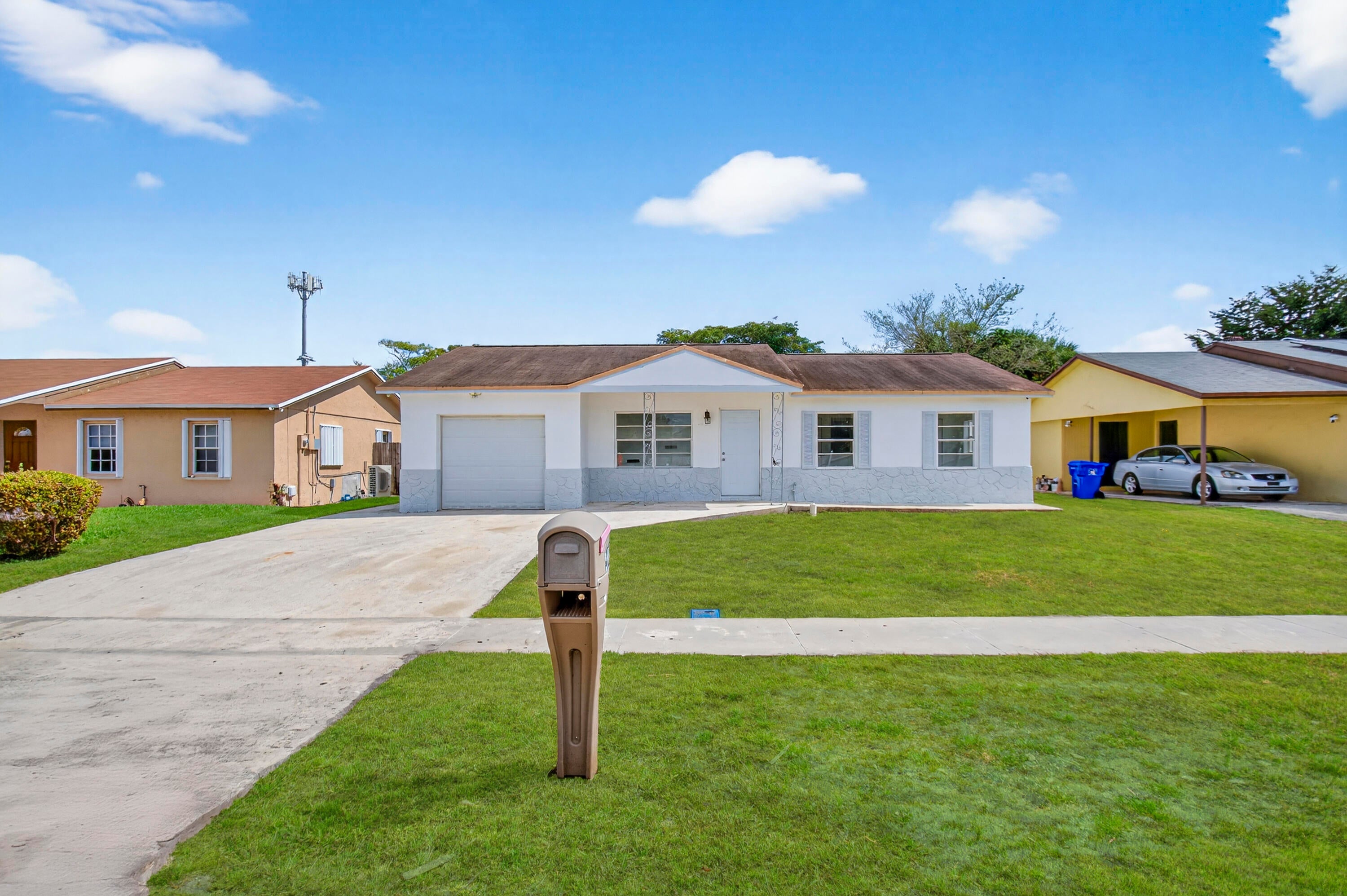 405 SW 78TH Terrace