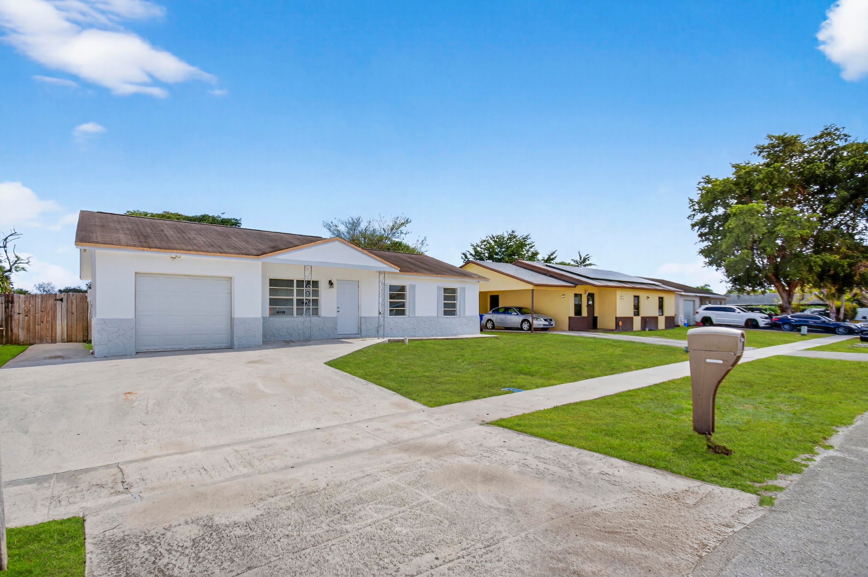 405 SW 78TH Terrace