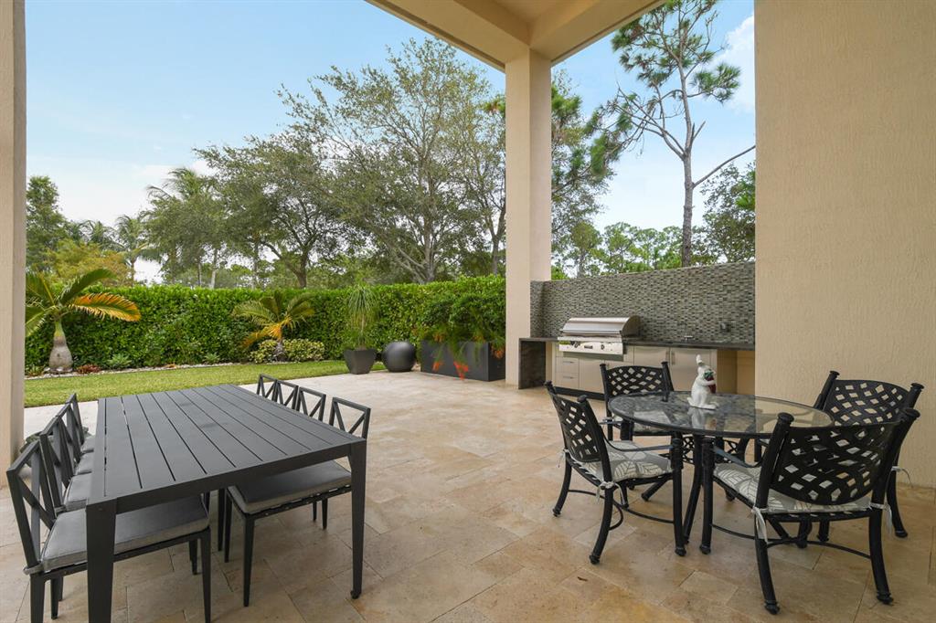 JUPITER COUNTRY CLUB - Residential