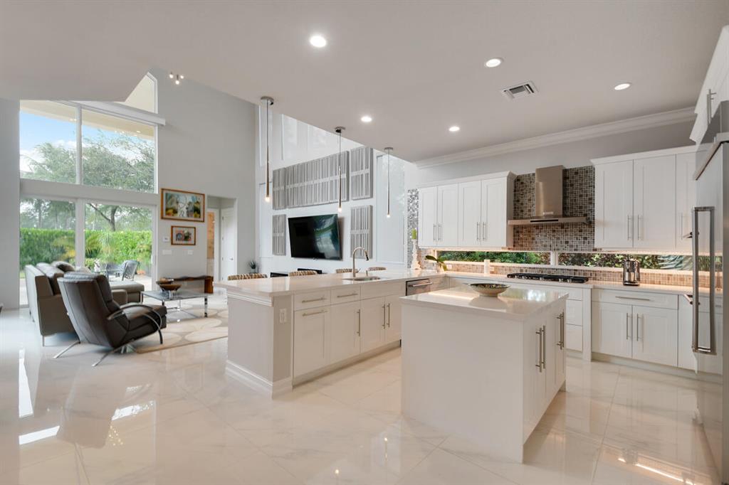 JUPITER COUNTRY CLUB - Residential