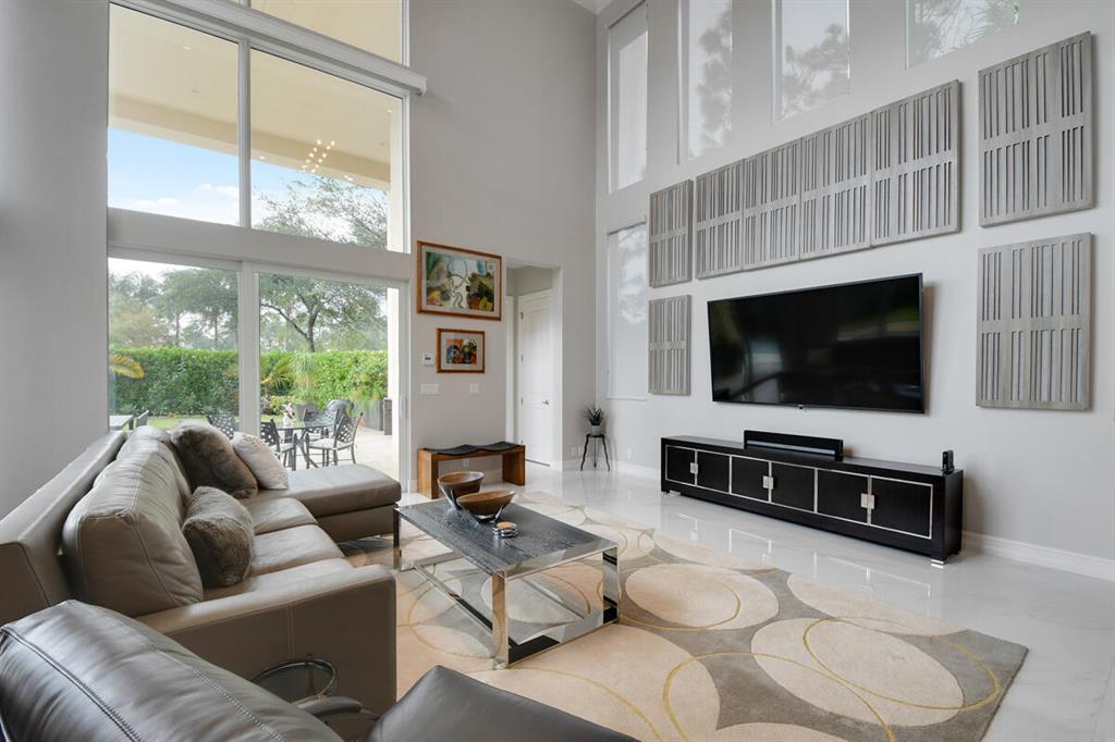 JUPITER COUNTRY CLUB - Residential