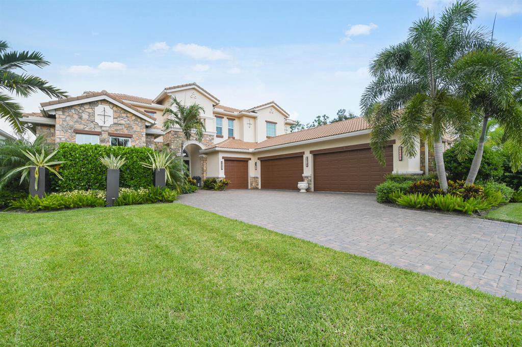 JUPITER COUNTRY CLUB - Residential