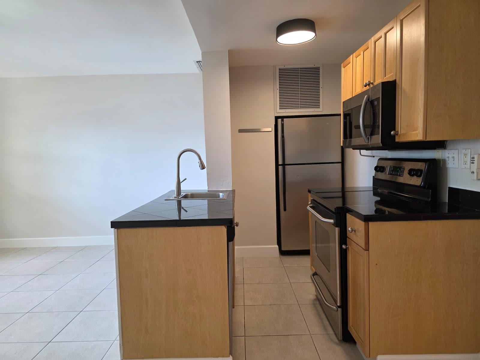 MIDDLE RIVER VILLAS - Residential