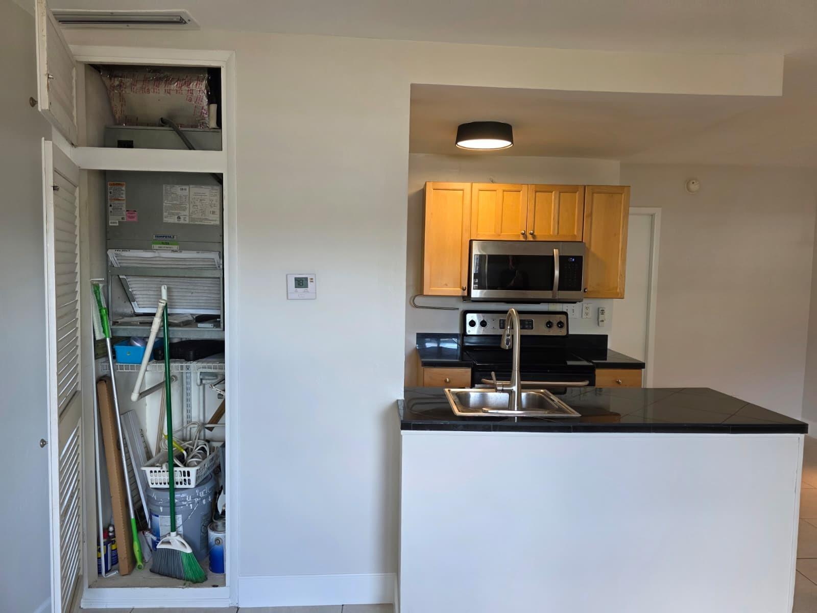 MIDDLE RIVER VILLAS - Residential