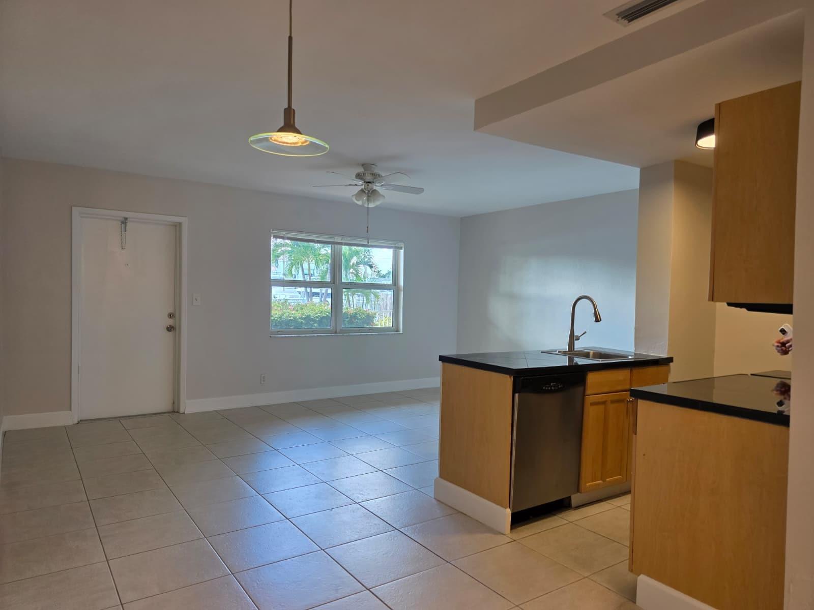 MIDDLE RIVER VILLAS - Residential