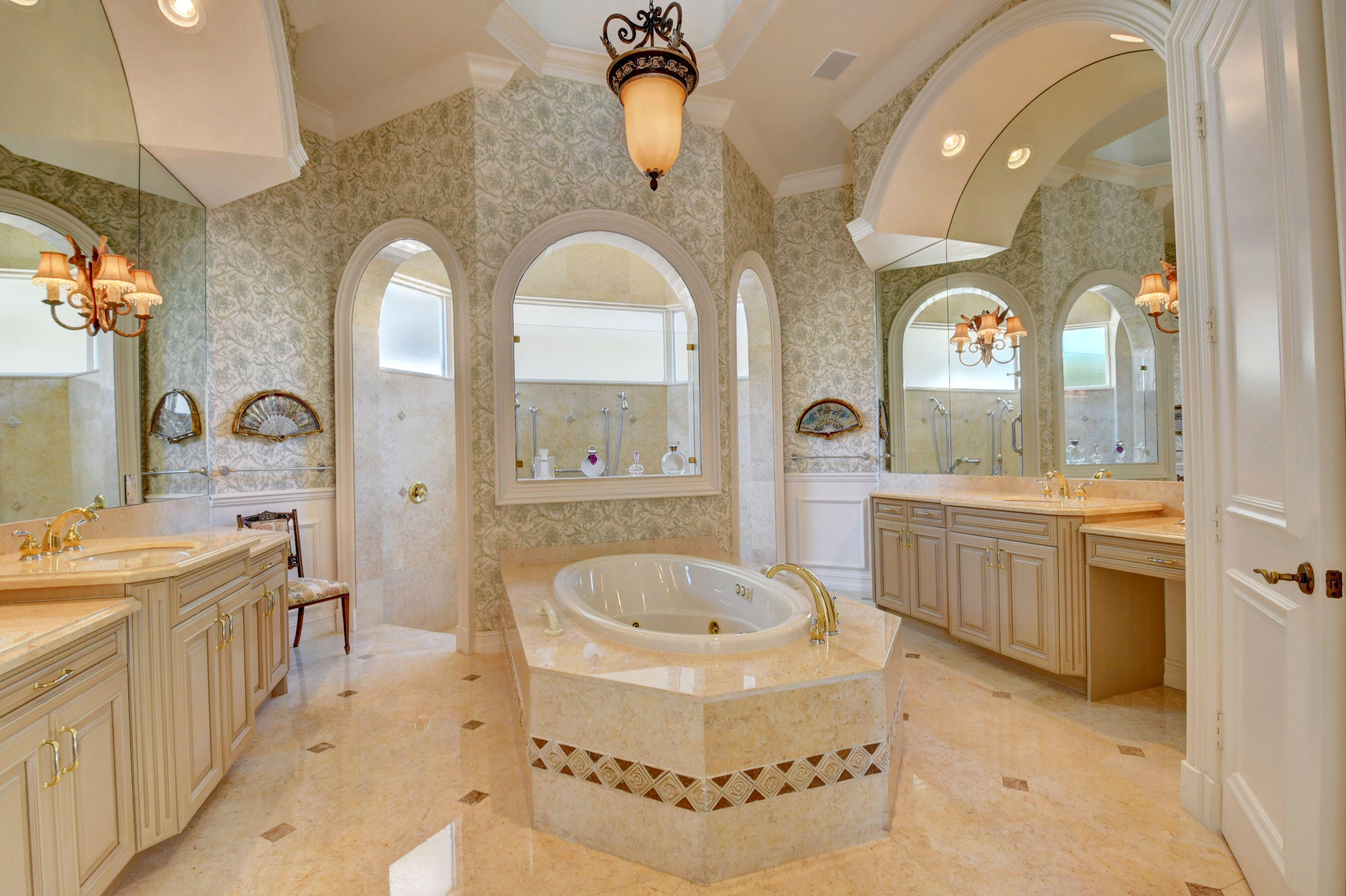 ST ANDREWS COUNTRY CLUB - Residential