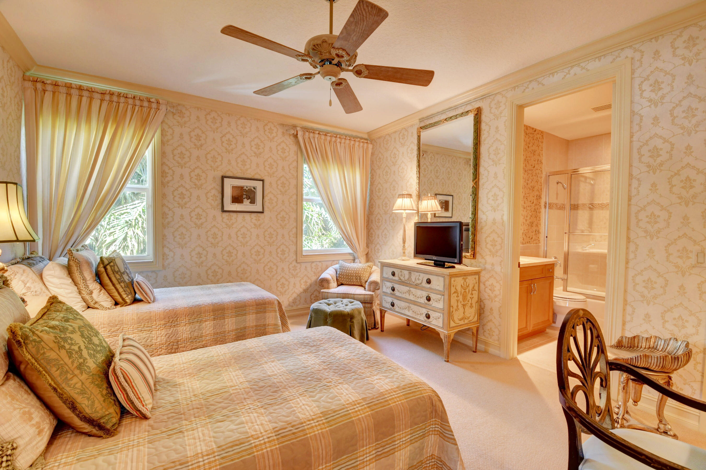 ST ANDREWS COUNTRY CLUB - Residential