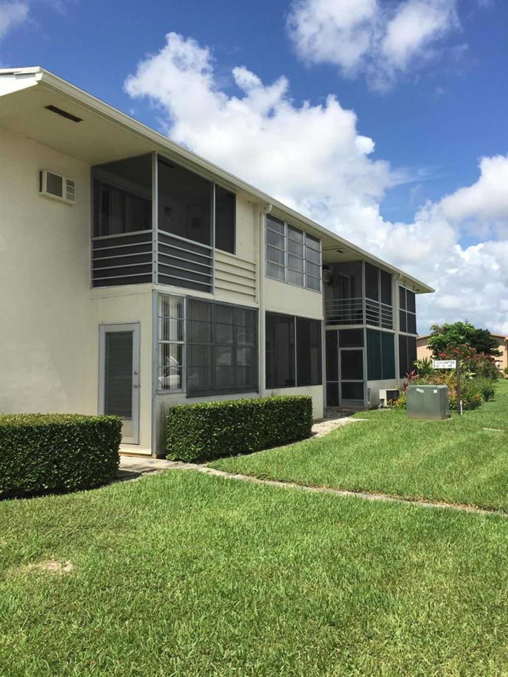 Photo of 43 Easthampton B, West Palm Beach, FL 33417 (MLS # R10727830)