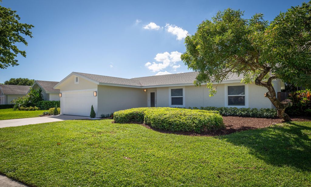 Photo of 4126 Birchwood Drive, Boca Raton, FL 33487 (MLS # B26014122)
