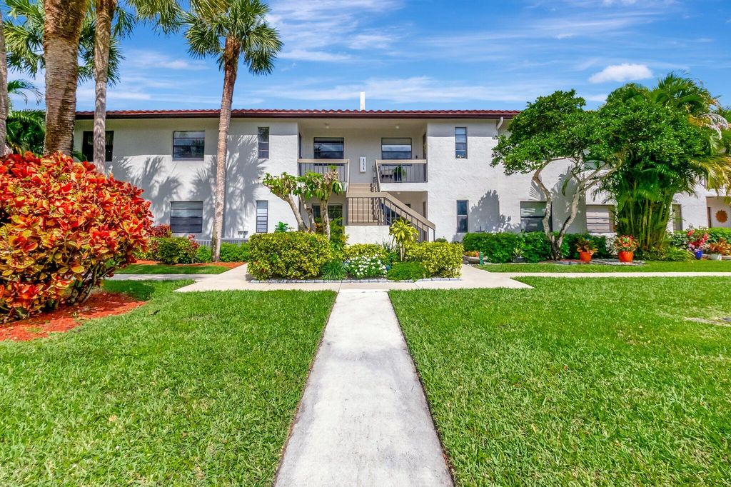 Photo of 21553 Cypress Hammock Drive #43 D, Boca Raton, FL 33428 (MLS # R11087464)