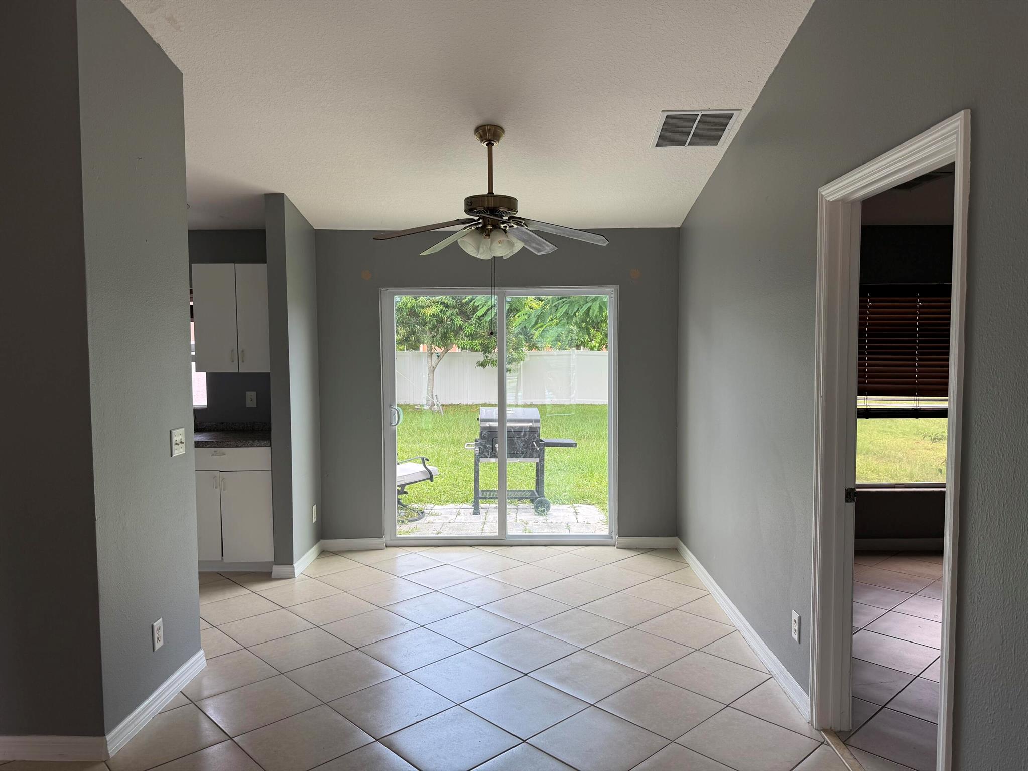 PORT ST LUCIE SECTION 2 - Residential Lease