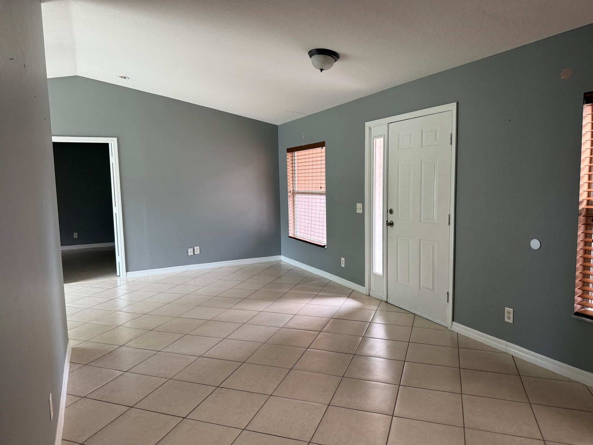 PORT ST LUCIE SECTION 2 - Residential Lease
