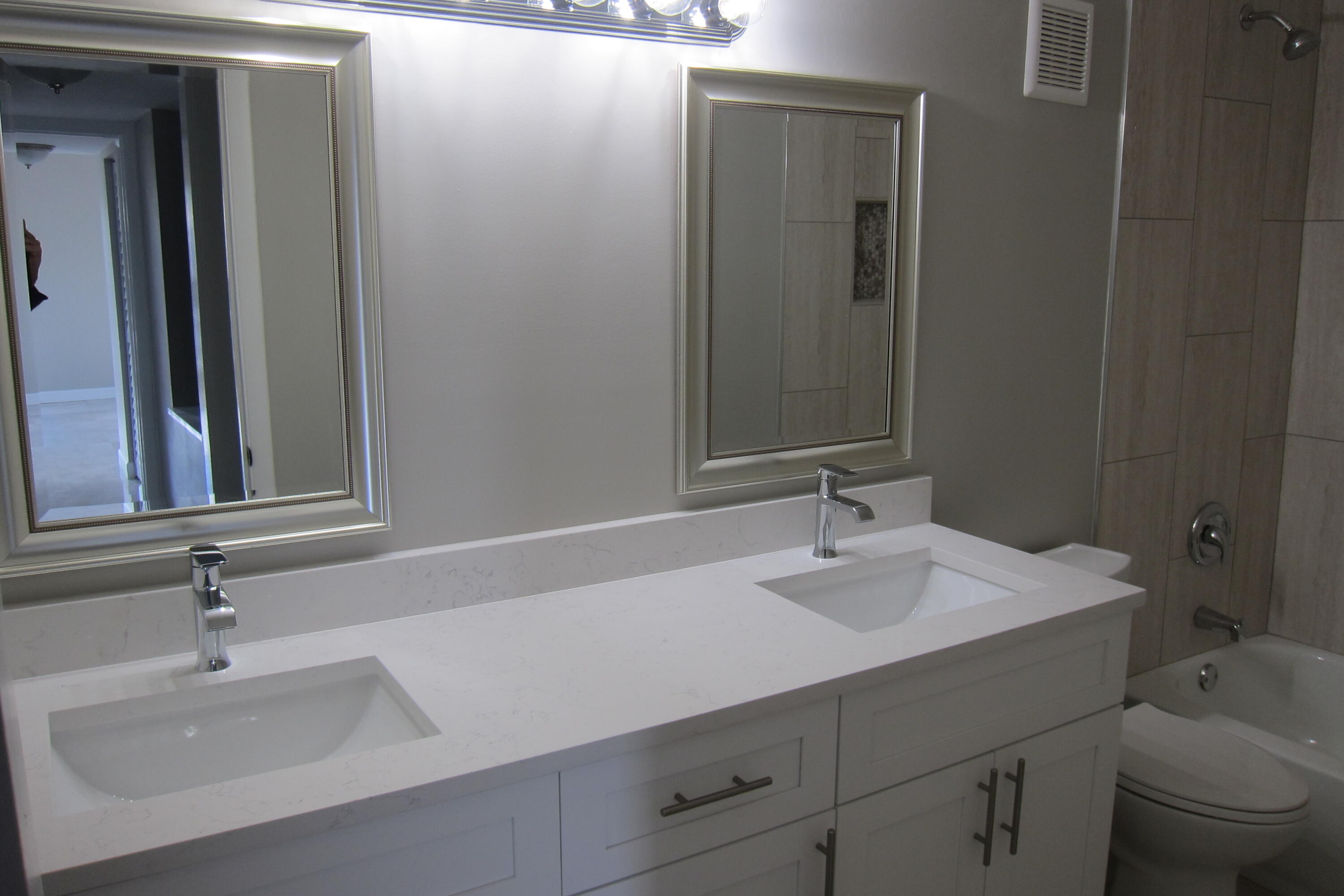 Foxwood Estates - Residential Lease