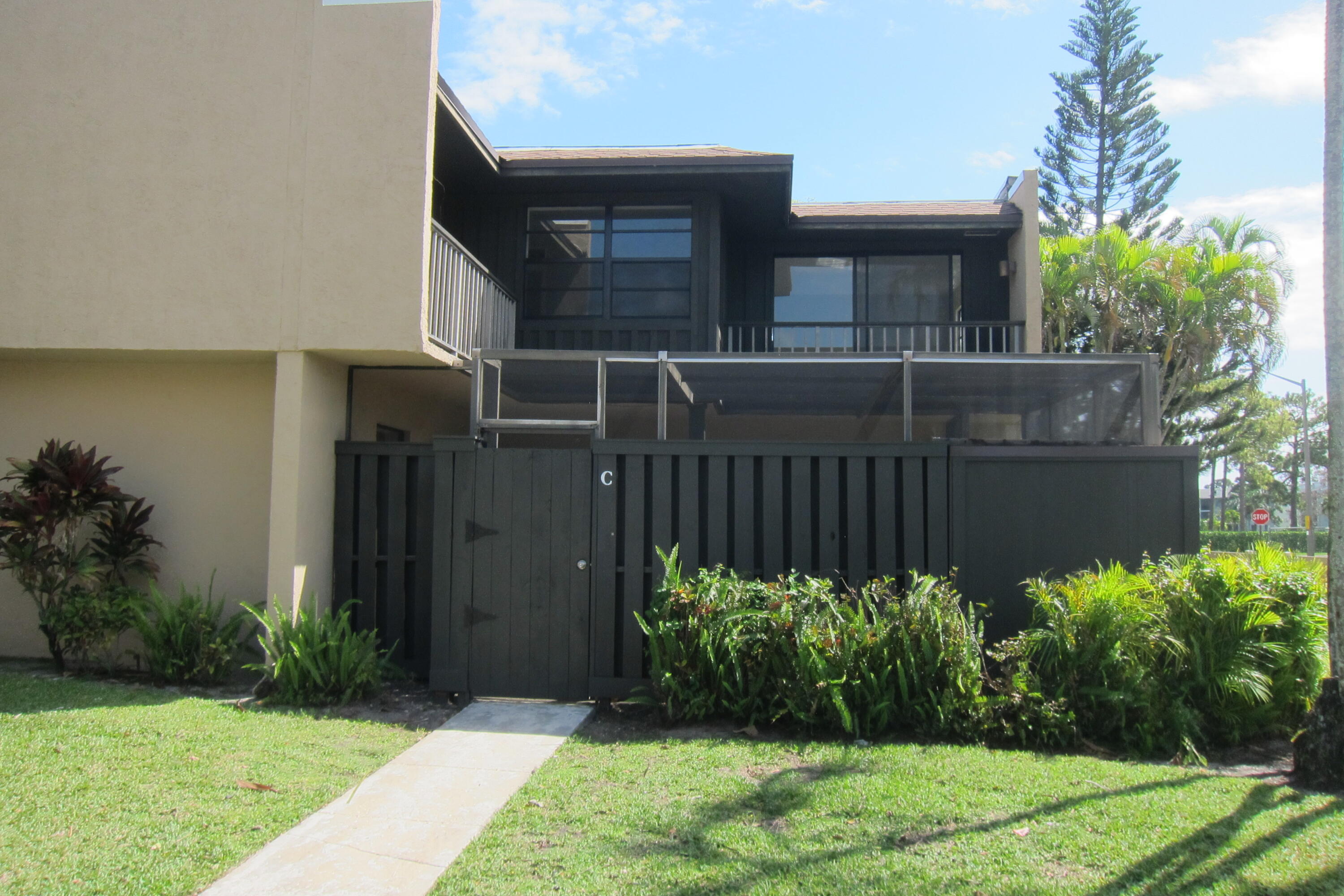 Foxwood Estates - Residential Lease