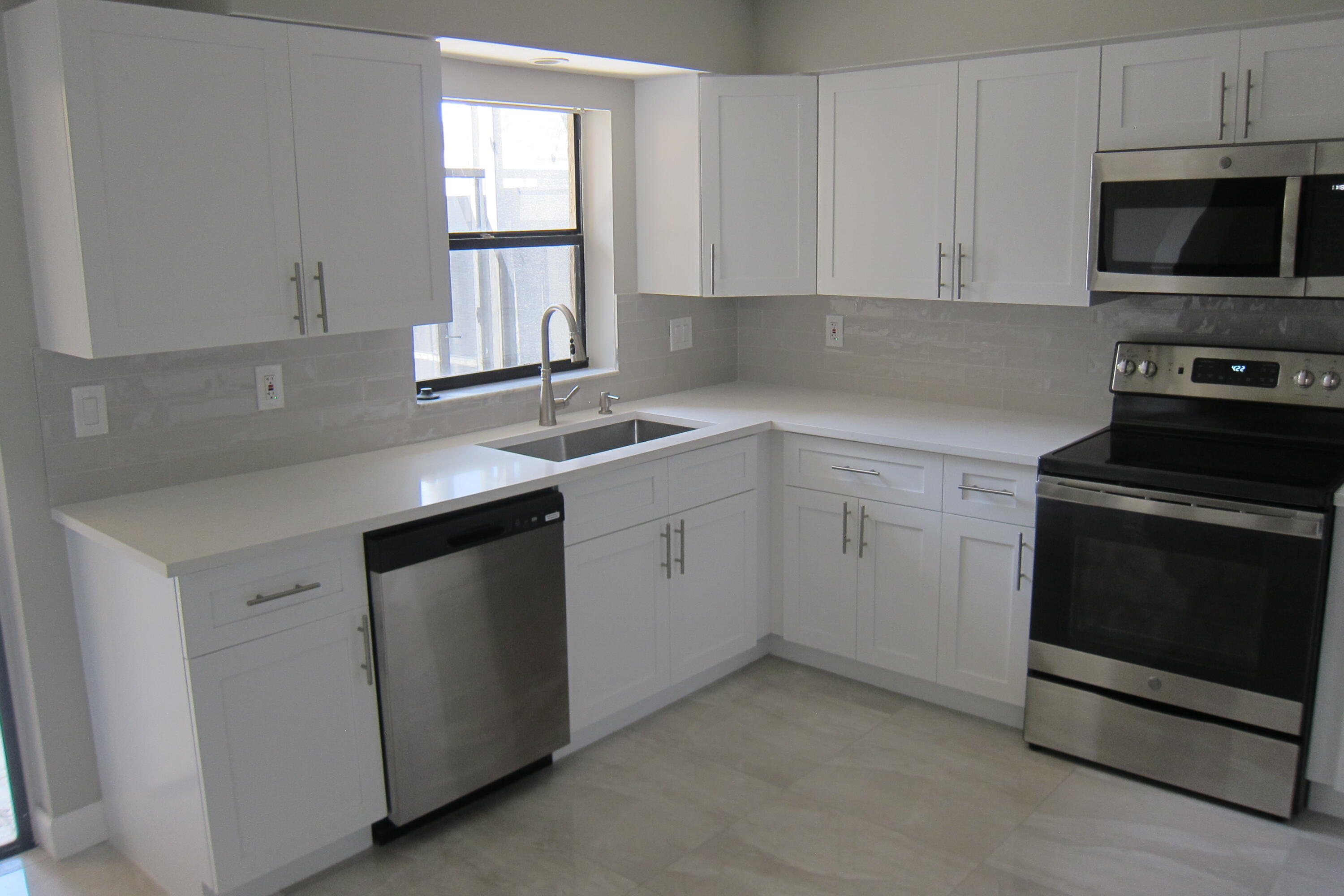 Foxwood Estates - Residential Lease