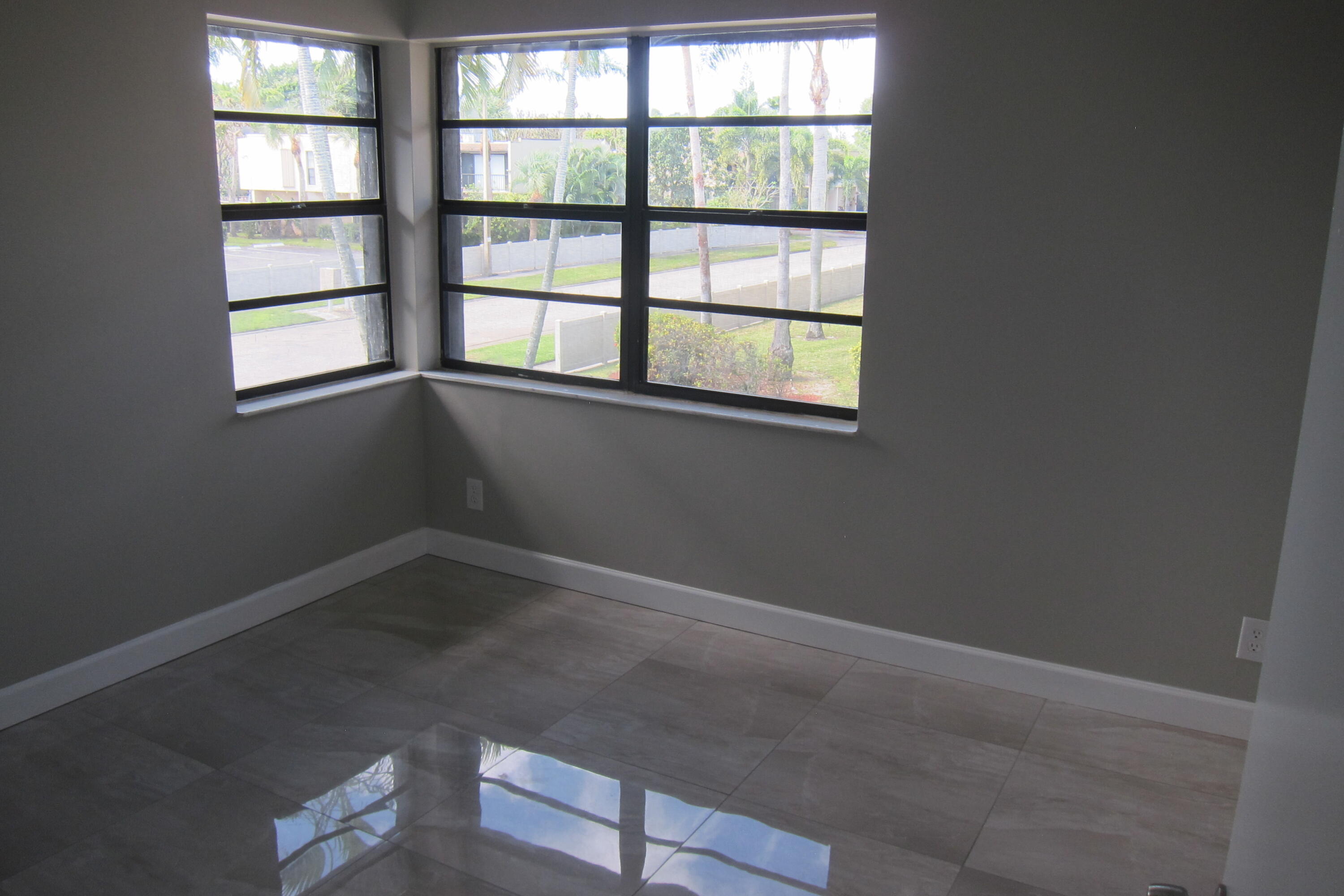 Foxwood Estates - Residential Lease