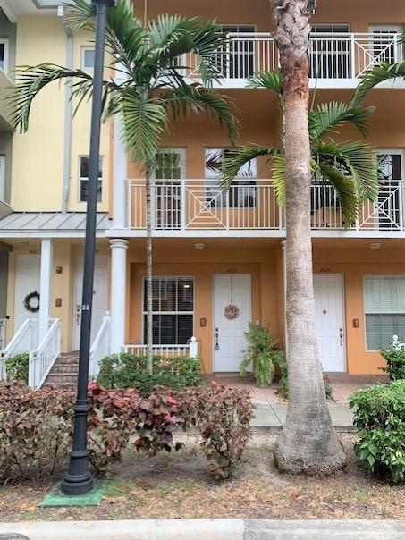 Spacious and updated 1 bedroom 1 bath in sought after Village at Sailboat Bend, Downtown Fort Lauderdale. This condo features first floor entry, tile floors, beautiful granite countertops, stainless steel appliances and an open floor plan. The location is unbeatable, short walk to downtown Ft. Lauderdale, River Walk Las Olas and easy commute to jump on 95 / 595. Credit report, proof of income, first, last and security required.