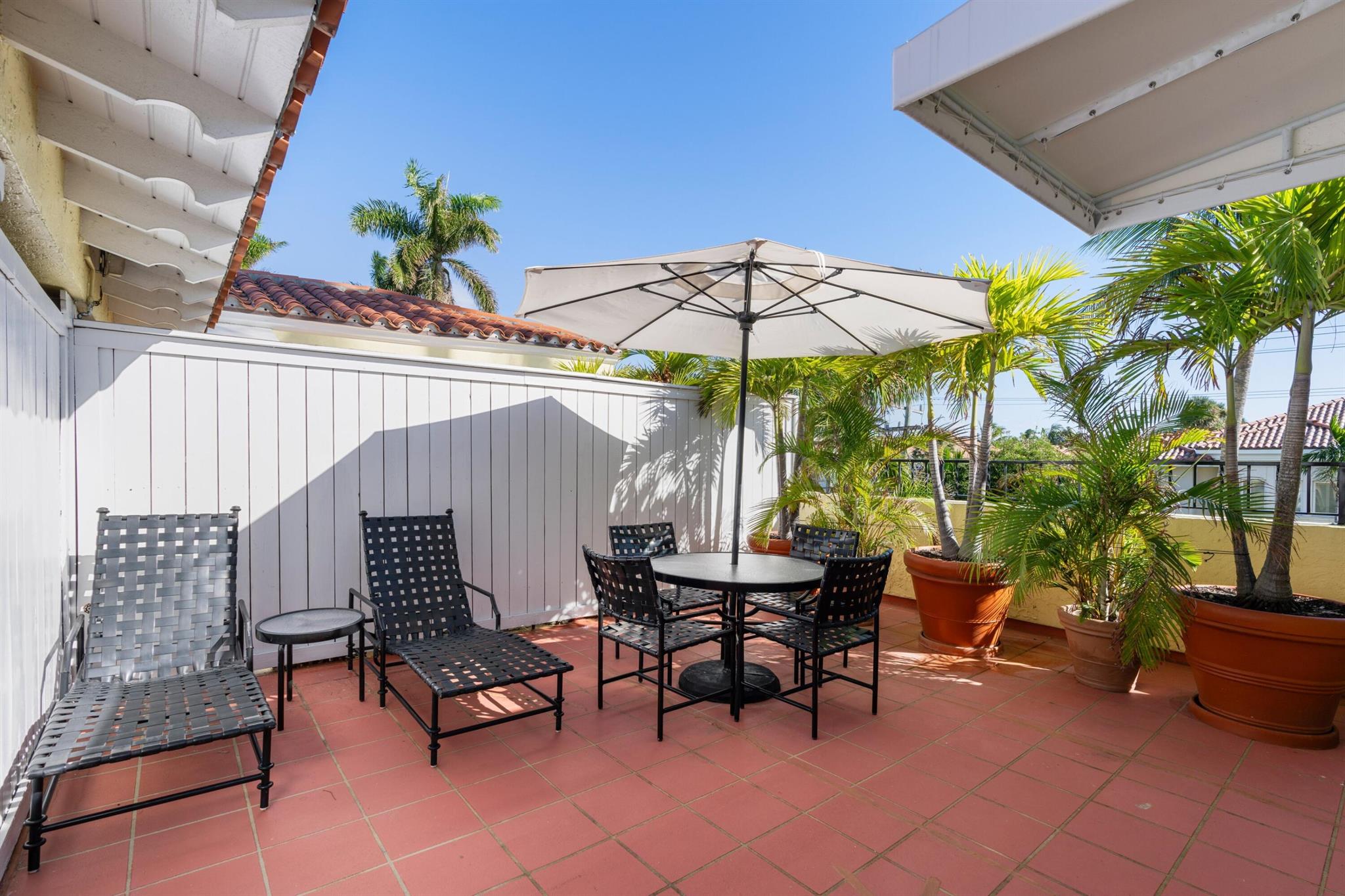 301 Australian Avenue 303