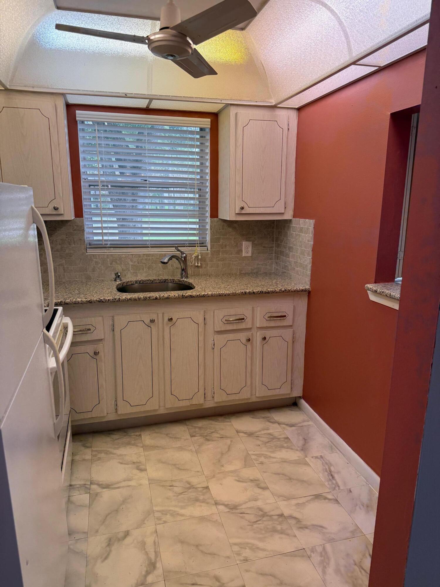 SUSSEX CONDO - Residential