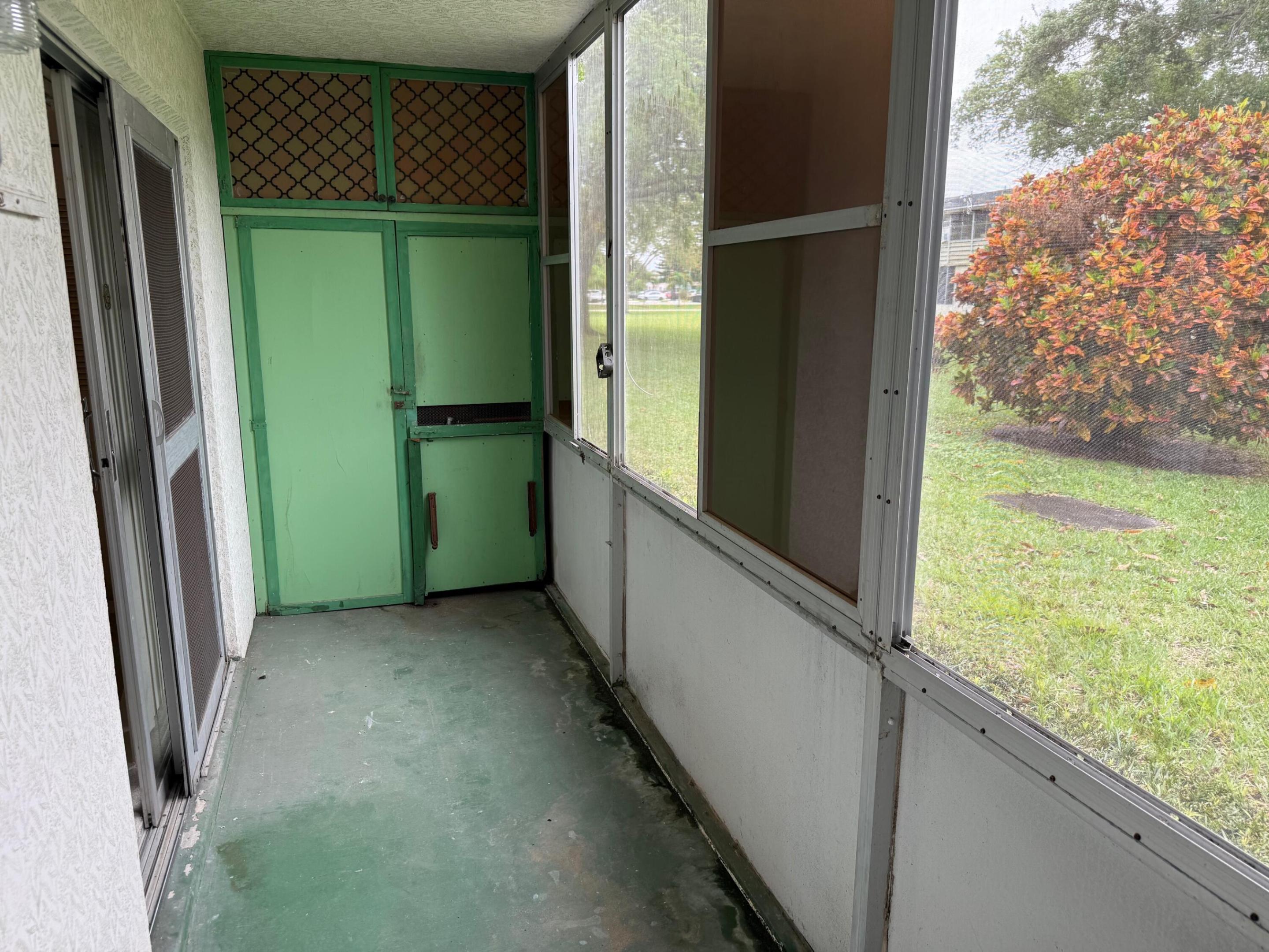 SUSSEX CONDO - Residential