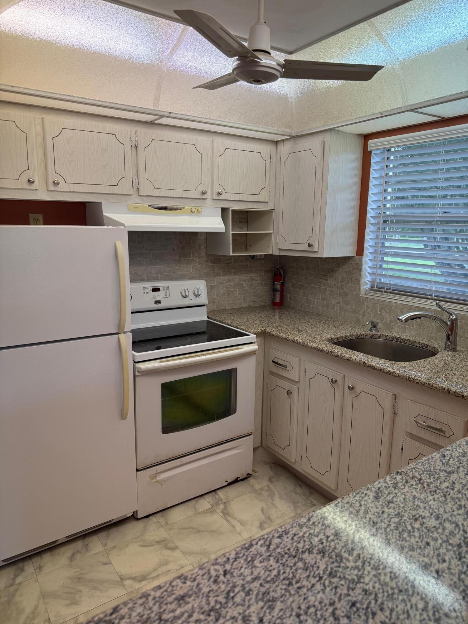 SUSSEX CONDO - Residential