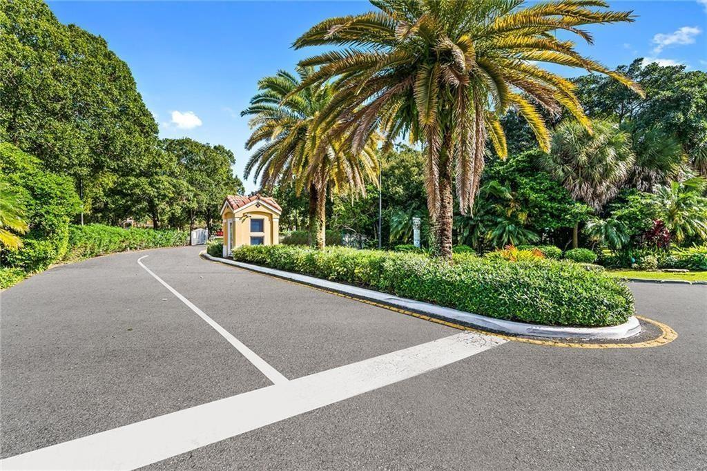 Sailboat Pointe Condo - Residential Lease