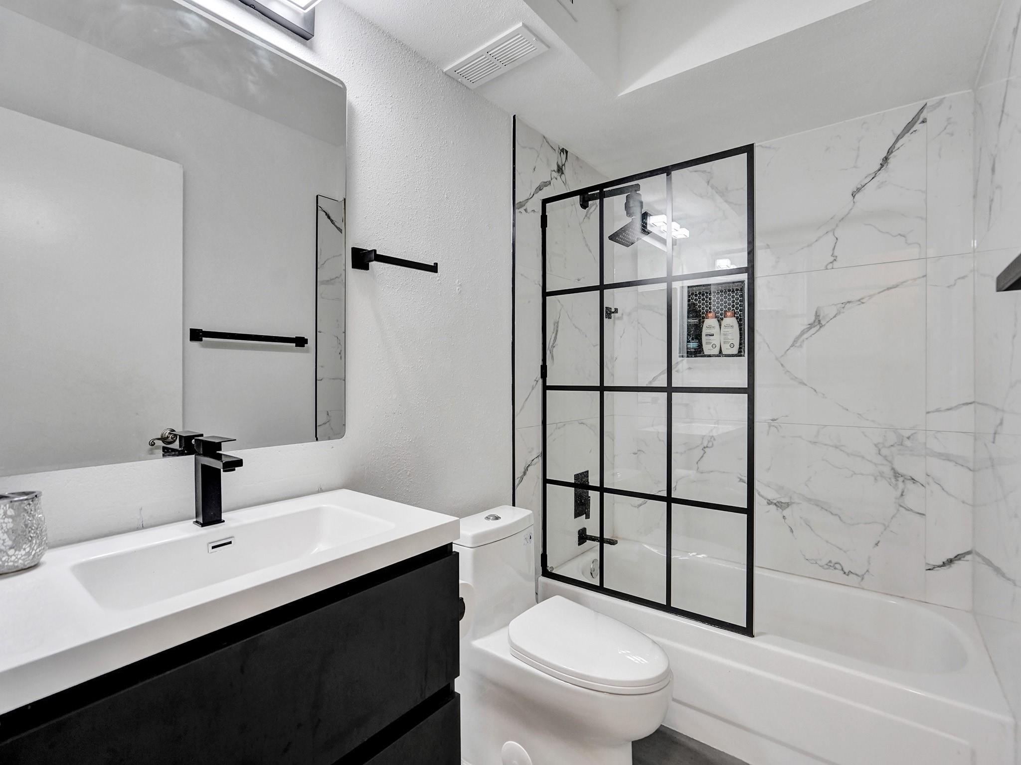 Sailboat Pointe Condo - Residential Lease