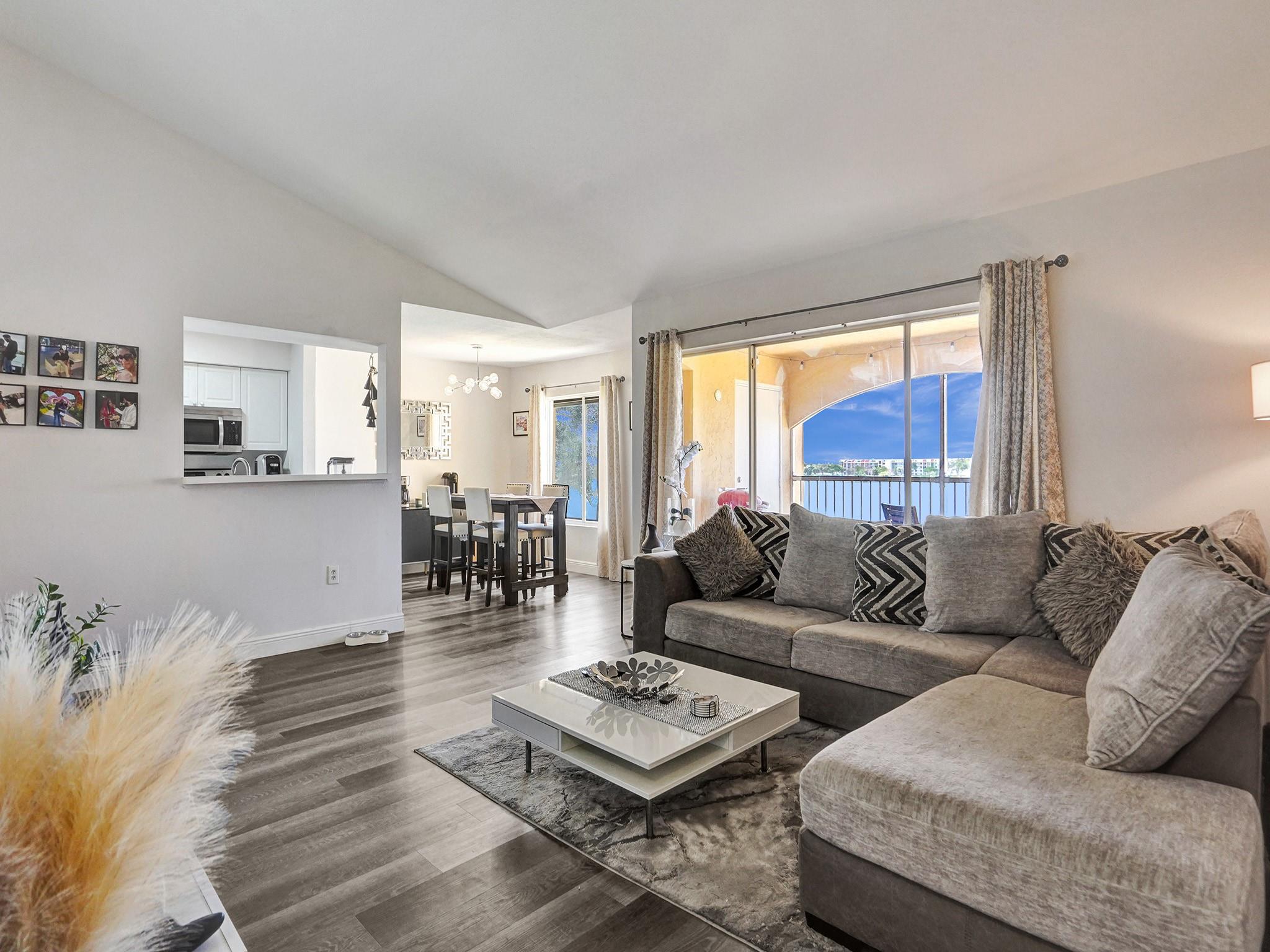 Sailboat Pointe Condo - Residential Lease