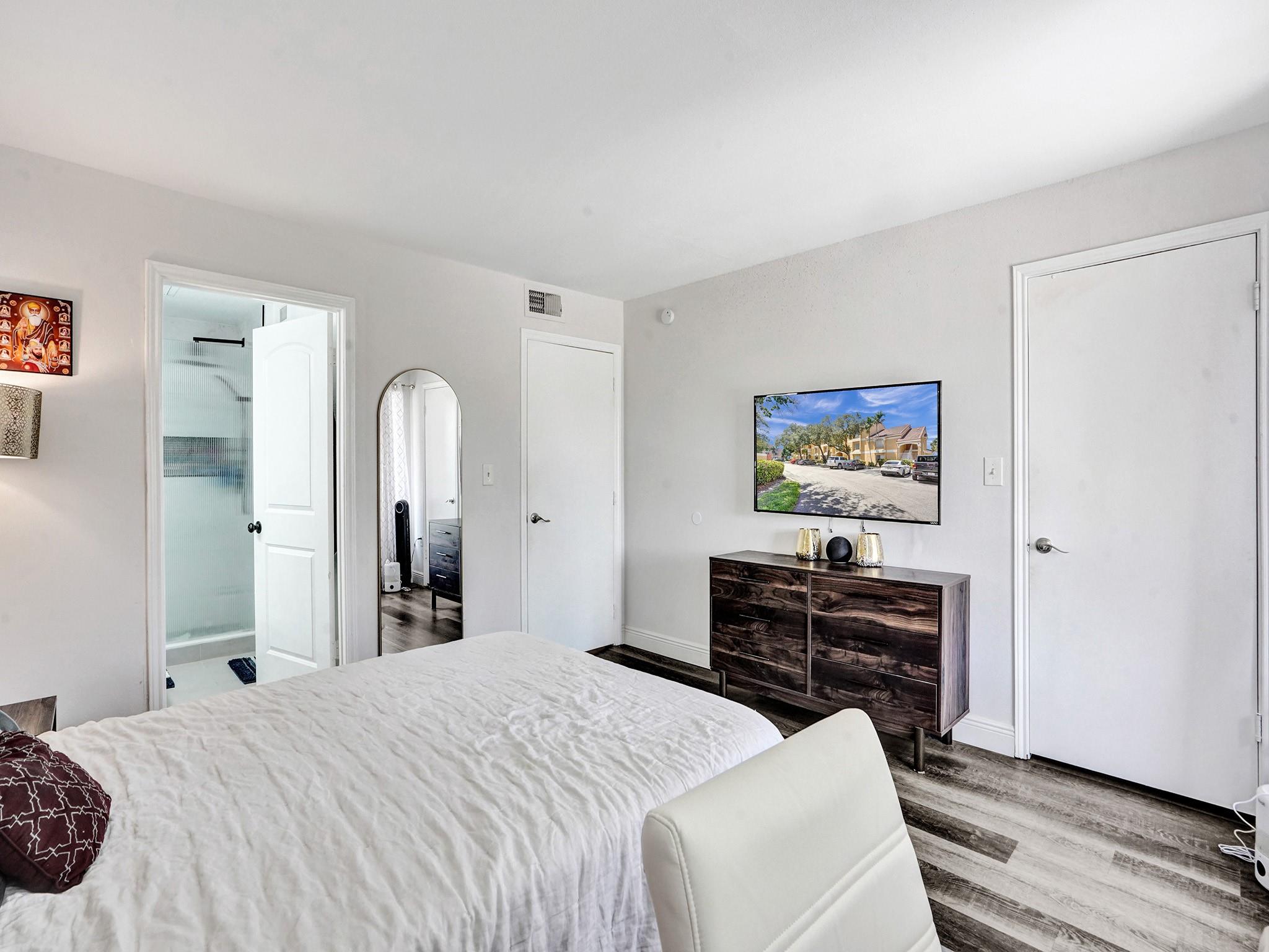 Sailboat Pointe Condo - Residential Lease
