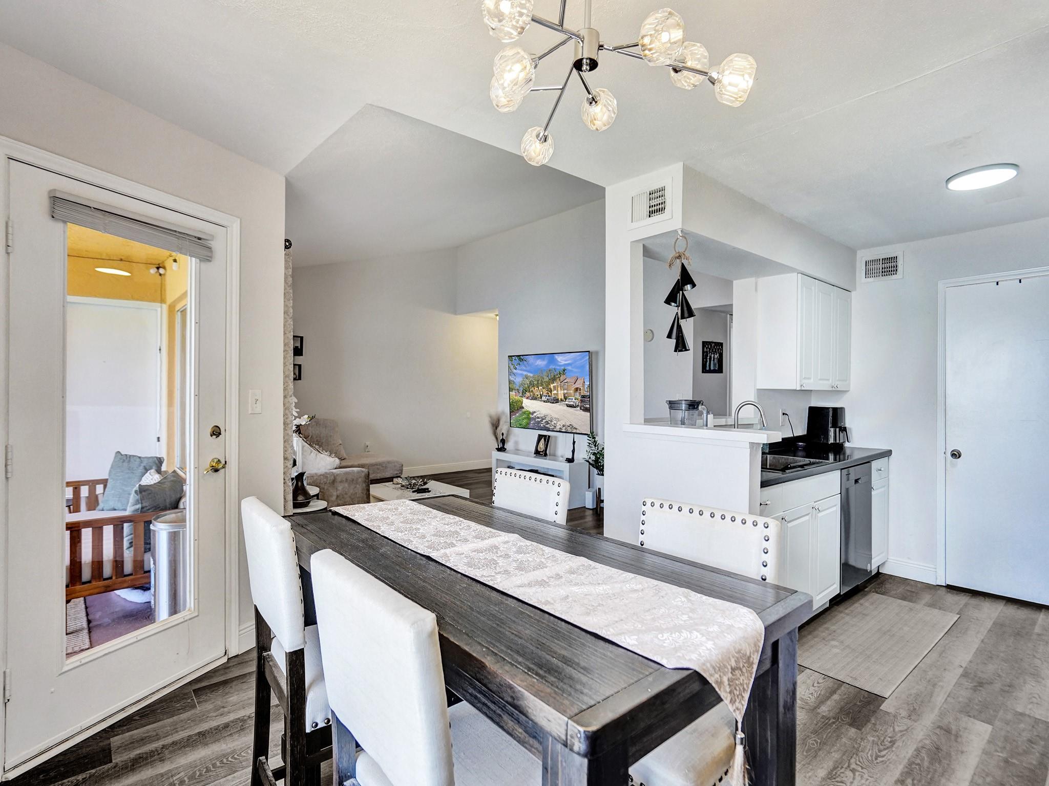 Sailboat Pointe Condo - Residential Lease