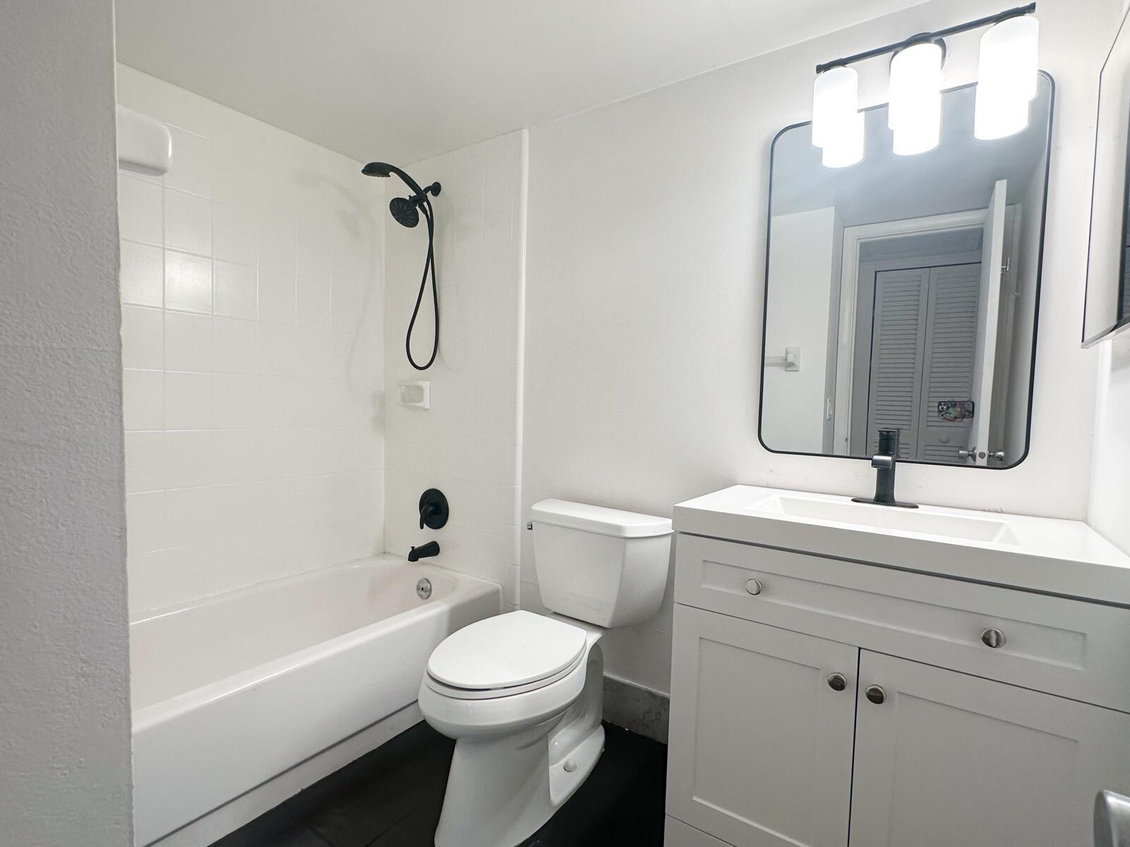 SANDAL FOOT SQUIRE COND - Residential Lease