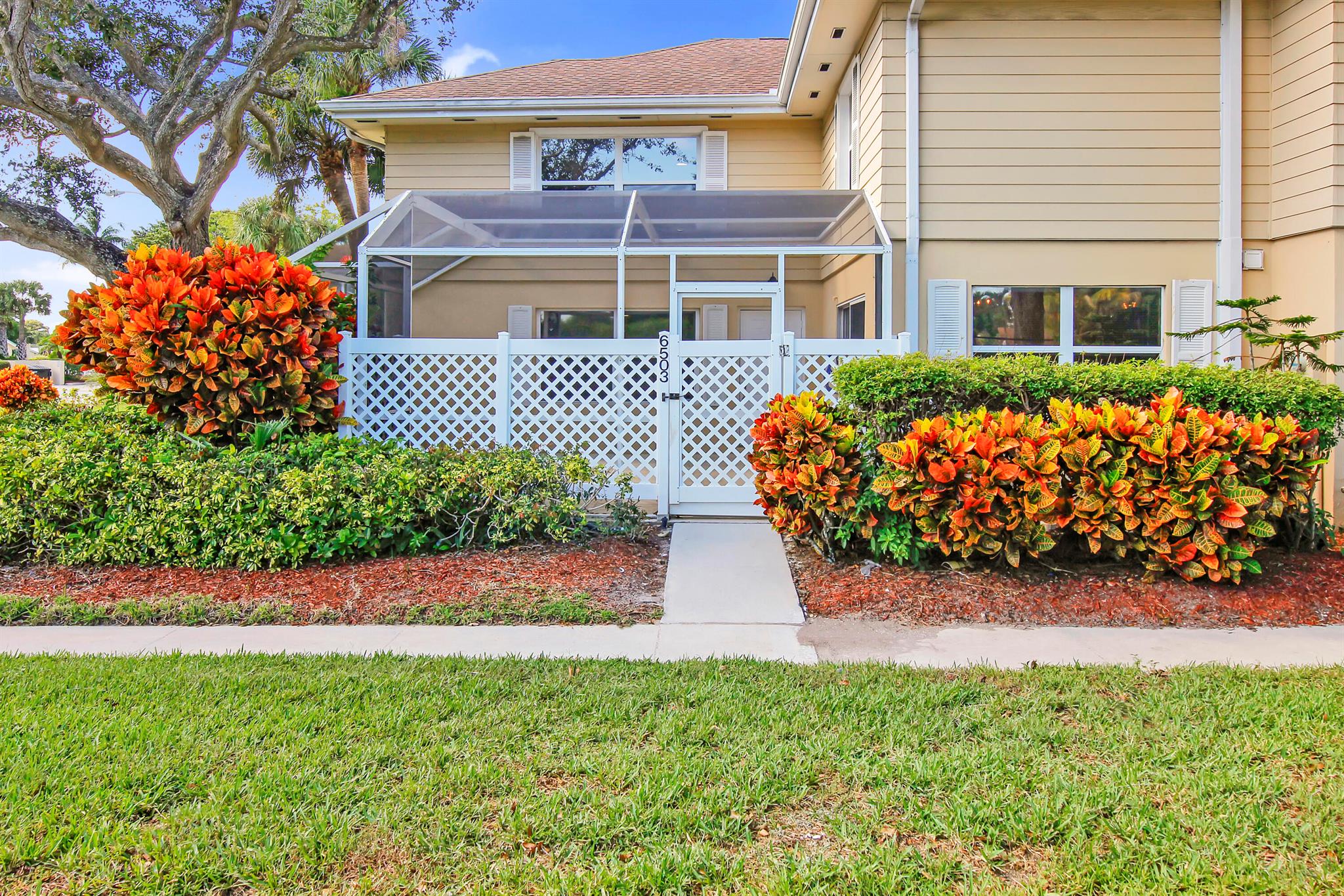 WELLESLEY AT BOYNTON BEAC - Residential