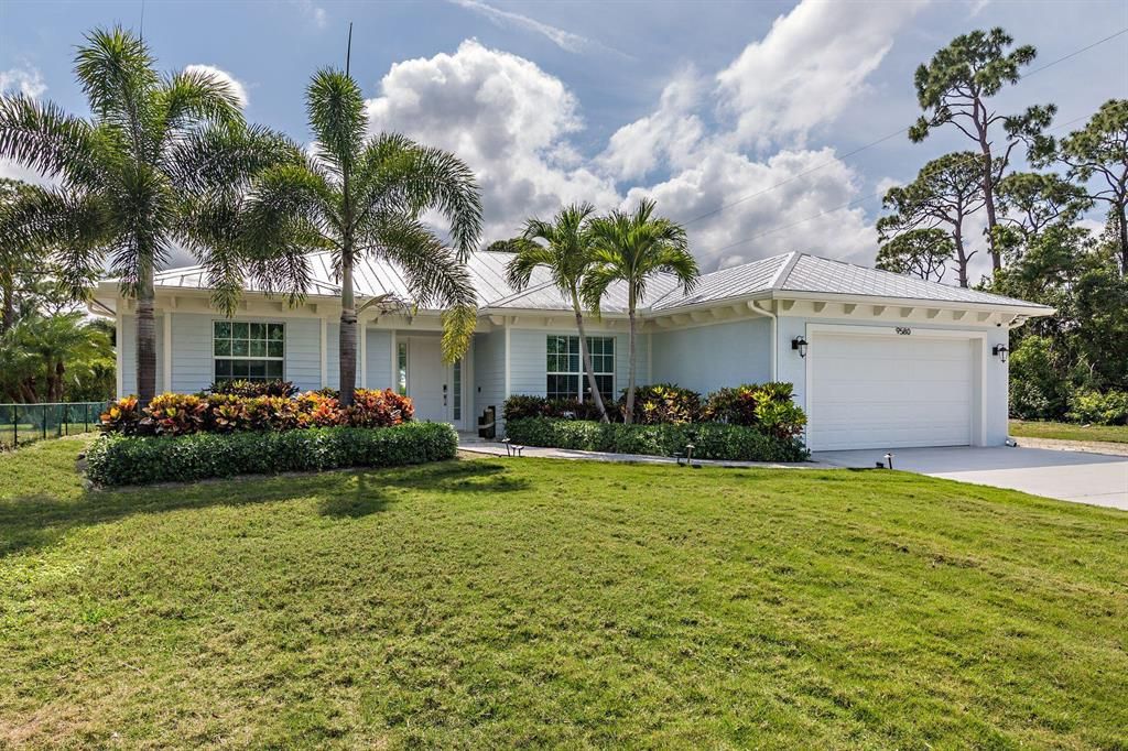 Photo of 9580 SE Gomez Avenue, Hobe Sound, FL 33455 (MLS # R10711416)