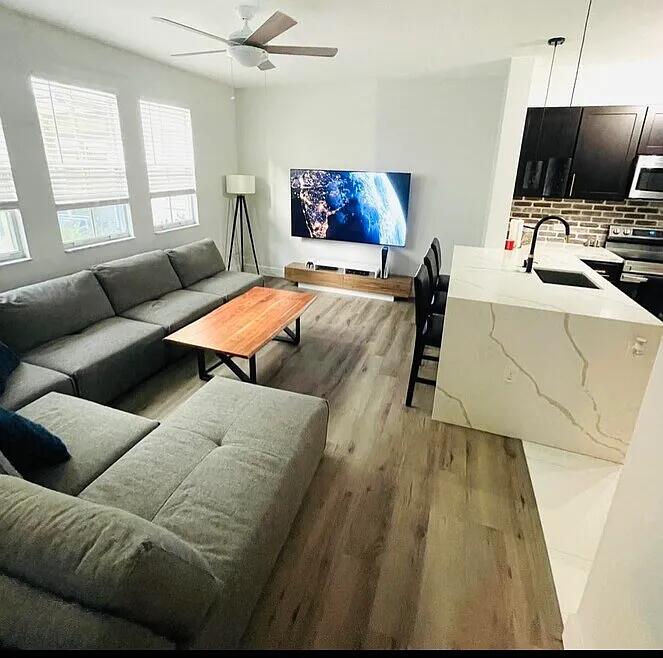 533 NE 3rd Avenue 148, Fort Lauderdale FL 33301