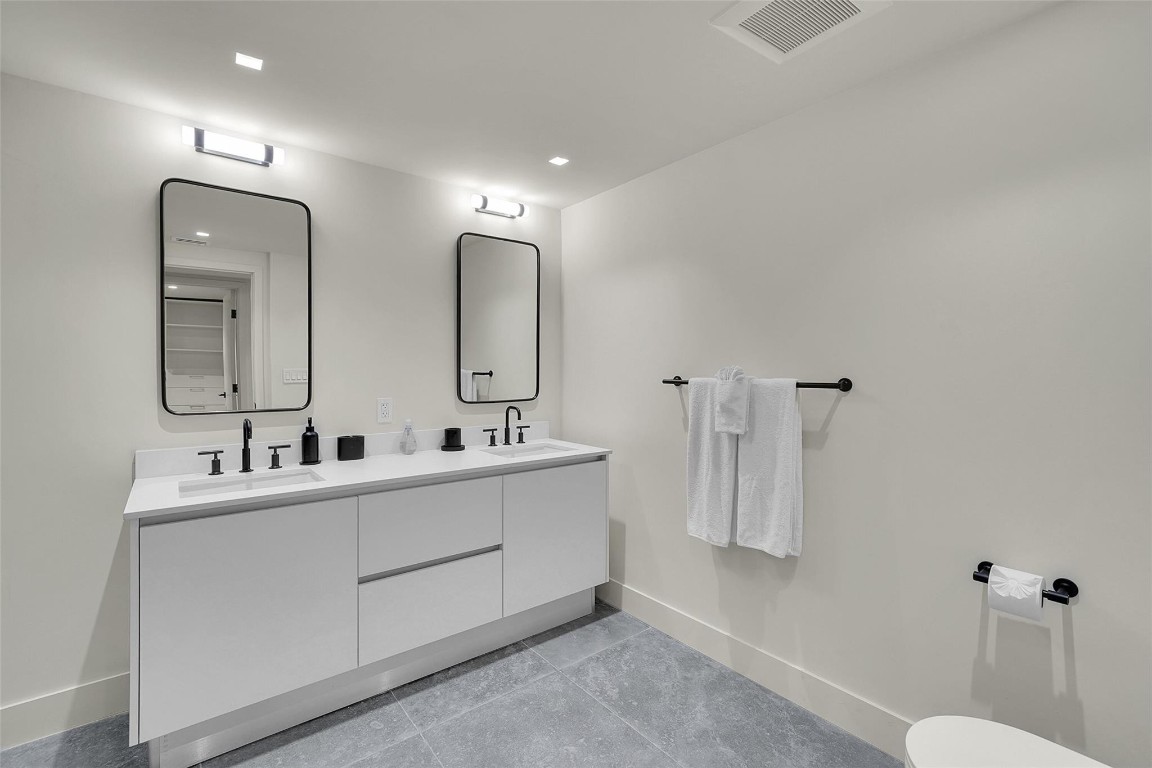 Roney Palace - Residential