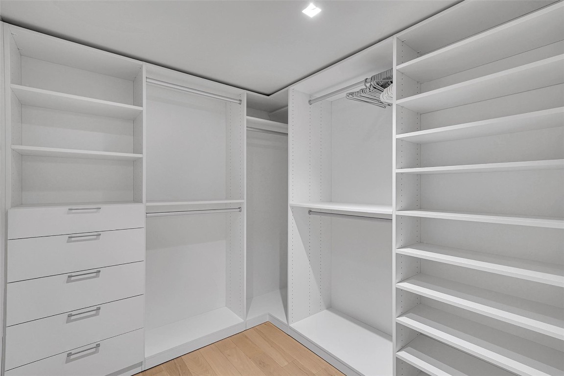 Roney Palace - Residential