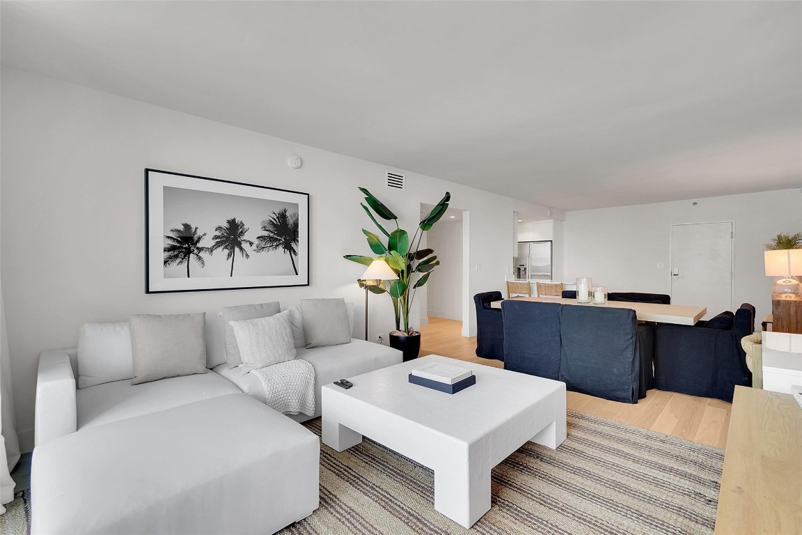 Roney Palace - Residential