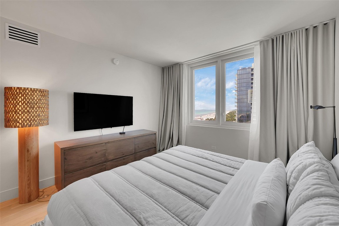 Roney Palace - Residential