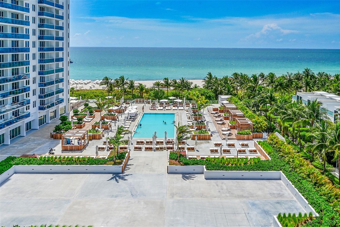 Roney Palace - Residential