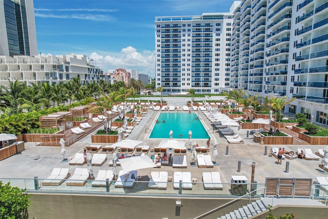 Roney Palace - Residential