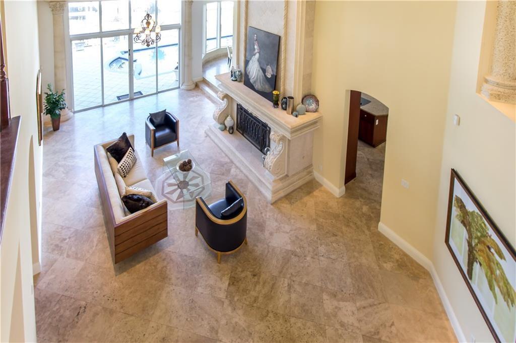 CORAL KEY VILLAS 3RD SEC - Residential