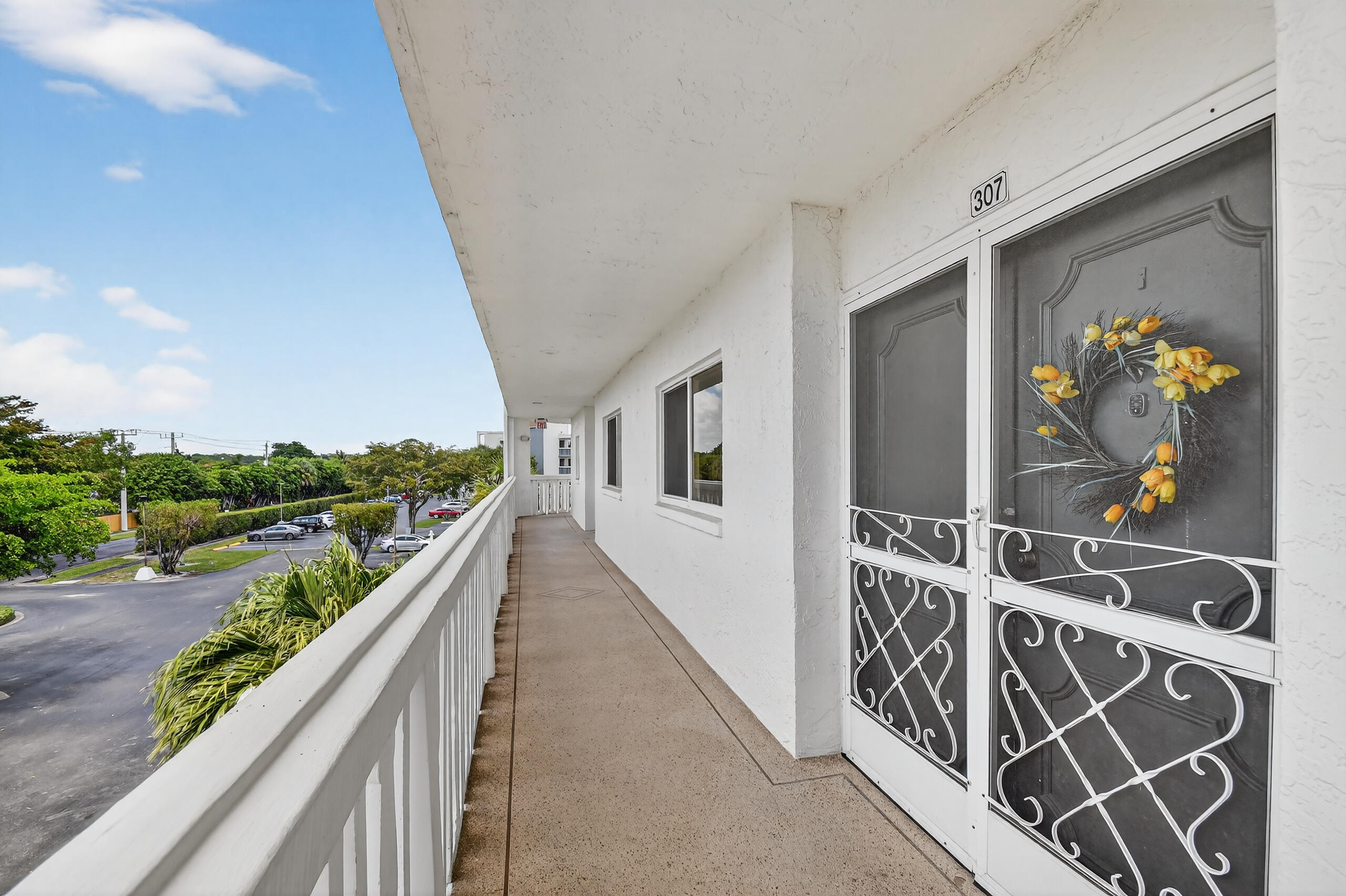 ESSEX AT POINCIANA CONDO - Residential
