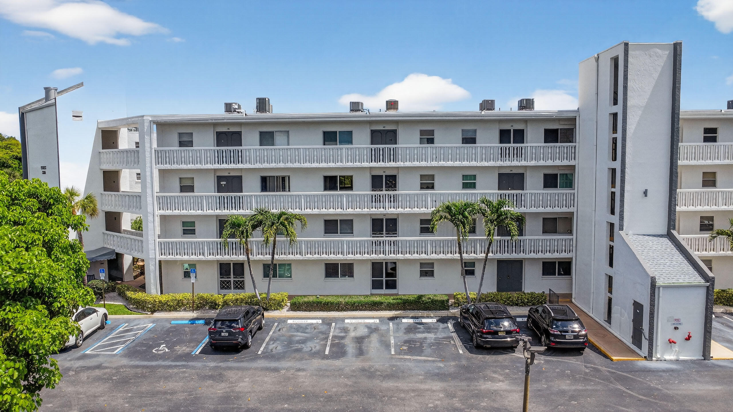 ESSEX AT POINCIANA CONDO - Residential