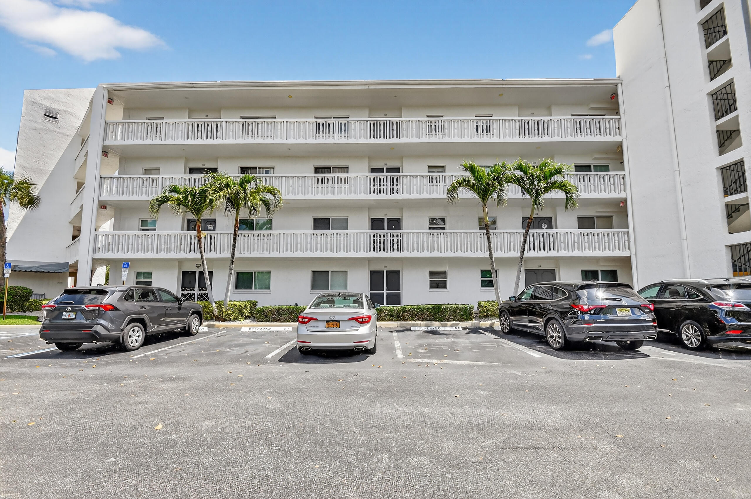 ESSEX AT POINCIANA CONDO - Residential