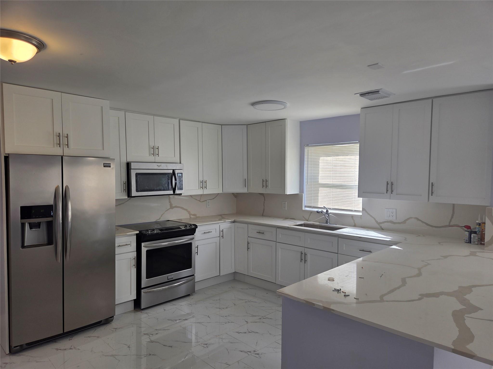 LAUDERDALE NORTH PARK - Residential